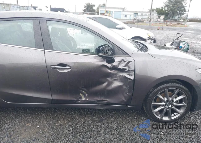 3MZBN1V35JM260571: 41765918