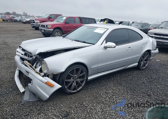 WDBLJ70G22F201347: 41765121