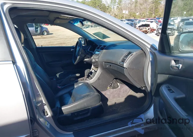 1HGCM66566A029725: 41766621