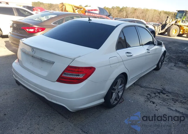 WDDGF4HB5ER311393: 41767915