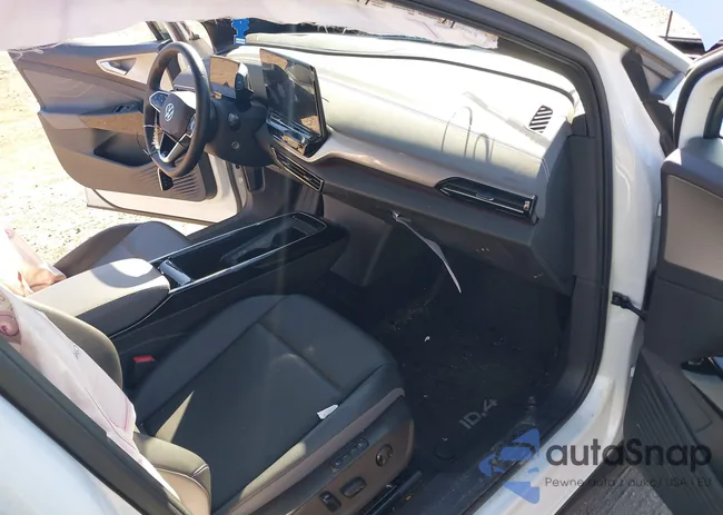 1V2VMPE82PC030464: 41767375