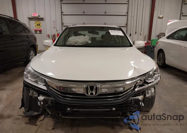 1HGCR2F77HA115219: 41767382