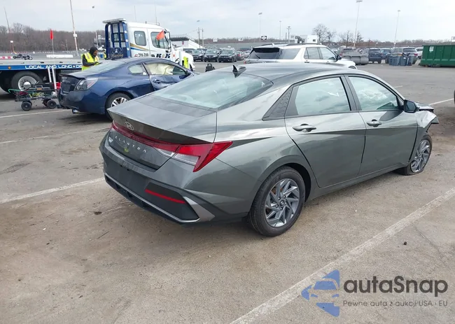 KMHLM4DG9RU784034: 41768840