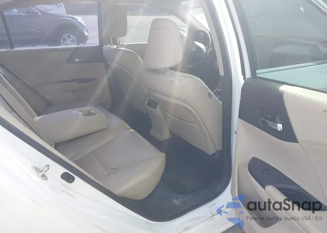 1HGCR3F89DA022310: 41769514