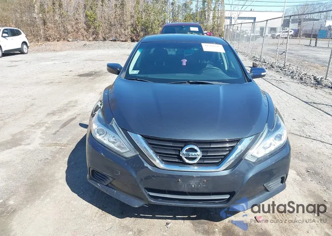 1N4AL3APXJC120564: 41769315