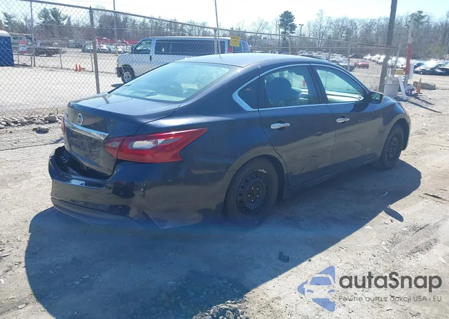 1N4AL3APXJC120564: 41769315