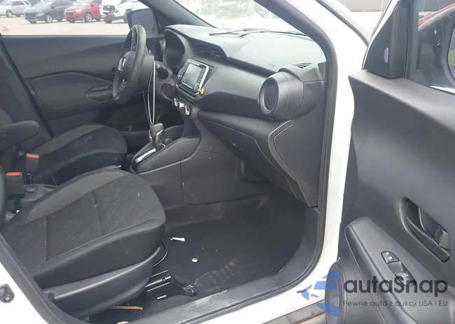 3N1CP5BV6LL529106: 41770454