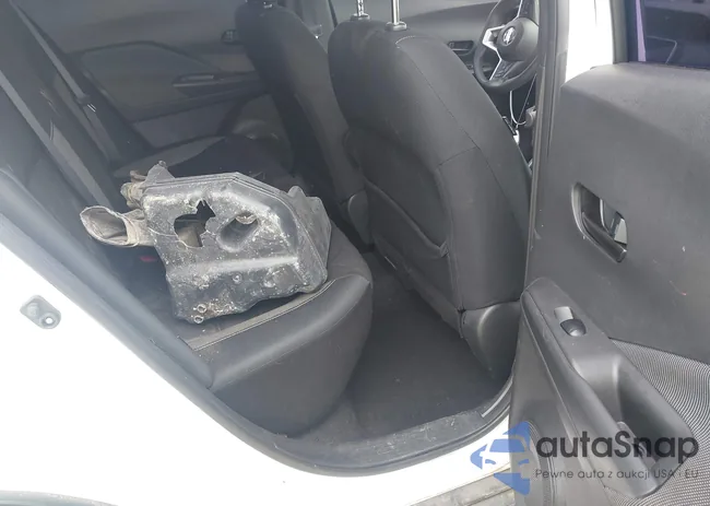 3N1CP5BV6LL529106: 41770454