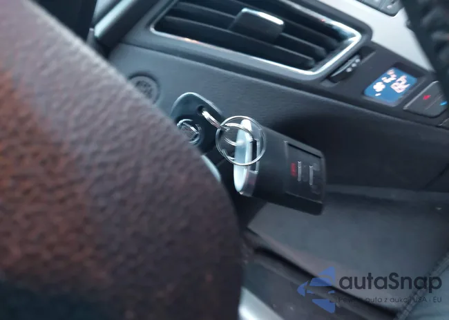 1G6DC5E55C0158318: 41771403