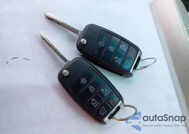 KNDMB5C16G6173865: 41771488