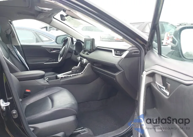 2T3C1RFV5NC180047: 41771653