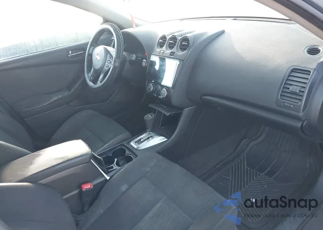 1N4AL2AP6AN428748: 41772152