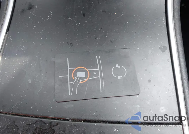 5YJ3E1EB5JF063077: 41773551