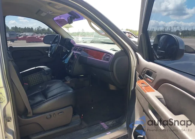 3GTRKWE30AG126587: 41773552