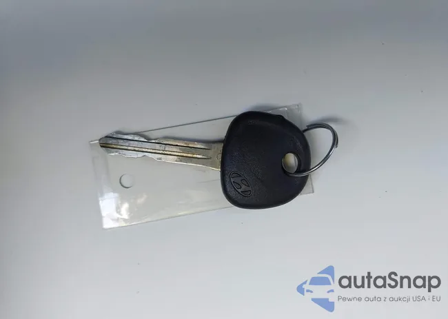 KMHDH4AE8CU235928: 41773640