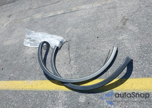 JN8CS1MU4HM142385: 41774588