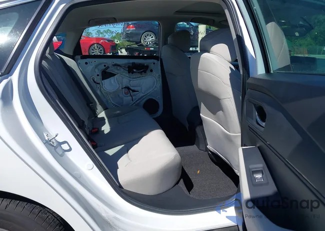 1HGCY1F3XRA028183: 41774769