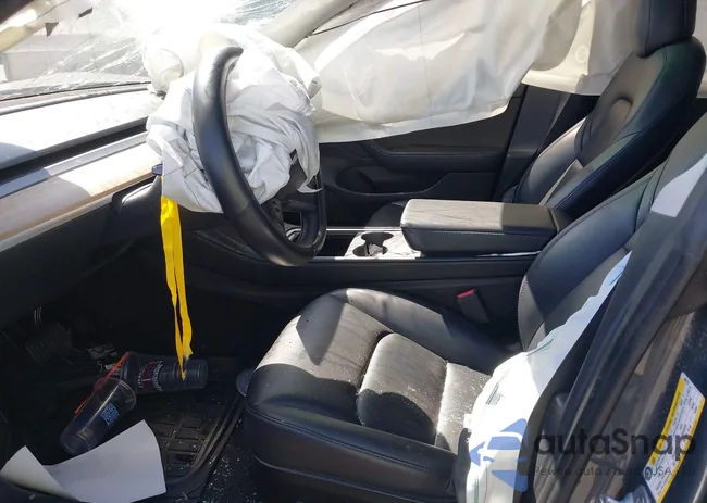 5YJ3E1EA0PF408774: 41774309