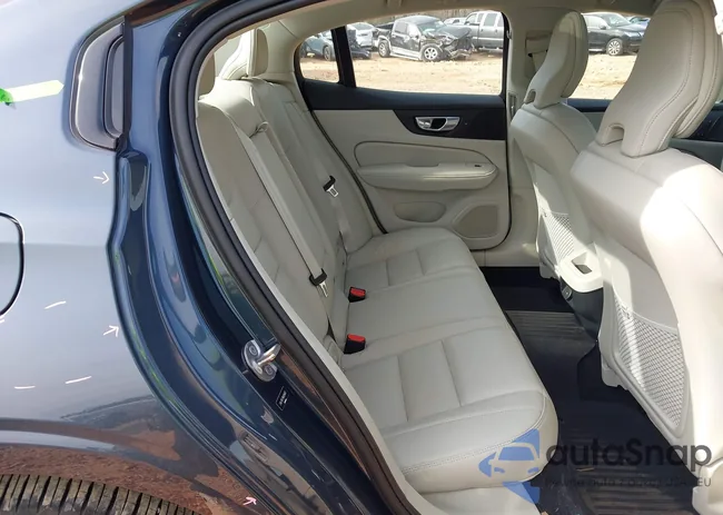 7JRL12FL9RG294057: 41775597