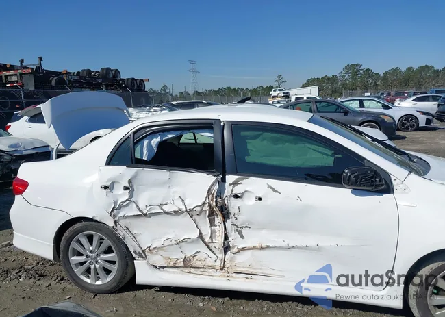 1NXBU4EE2AZ301464: 41776571