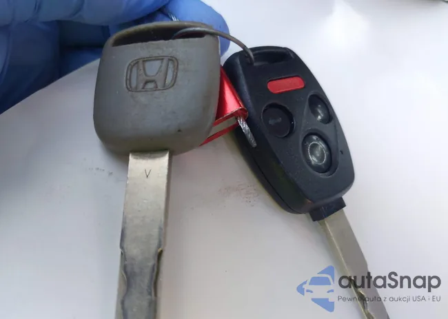 1HGCM56857A105649: 41776825