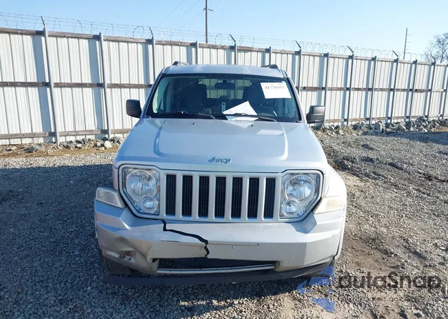 1J8GP28K08W103562: 41776355