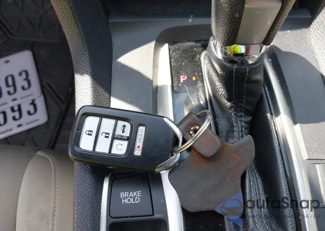 2HGFC2F75JH504611: 41777746