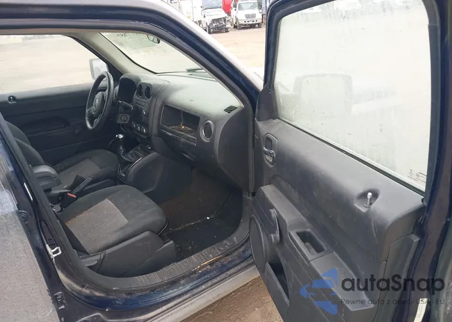 1C4NJPBA8ED650308: 41777857