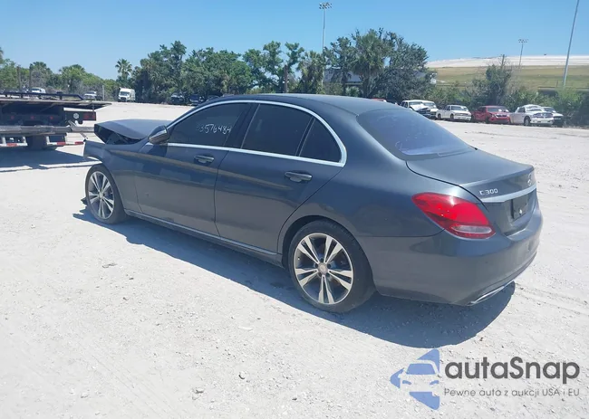 55SWF4JB3FU093668: 41779562