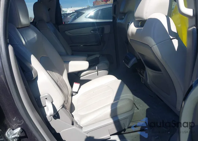 1GNKVJKD3FJ352600: 41779112