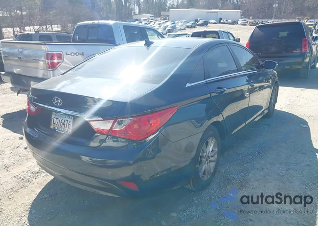 5NPEB4AC6EH912173: 41779123