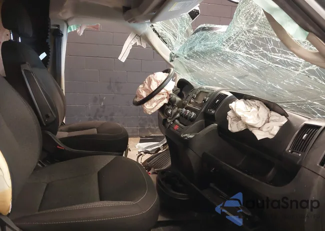 3C6TRVCG0KE525540: 41781881