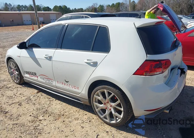 3VW217AU5HM010531: 41781119