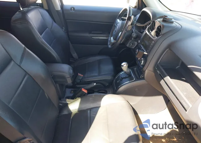 1C4NJPCB1ED522578: 41783955