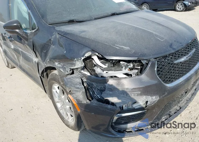 2C4RC1BG3NR177010: 41784740