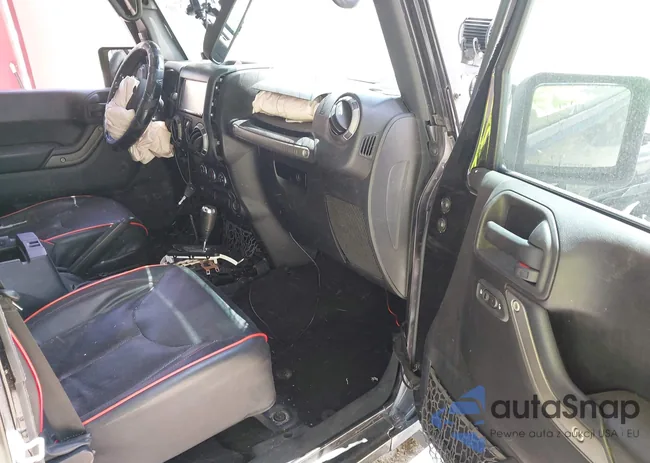 1C4BJWDG9GL171063: 41787692