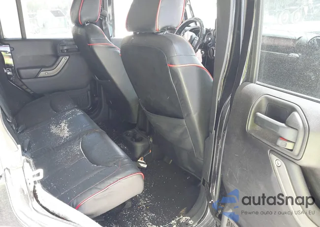 1C4BJWDG9GL171063: 41787692