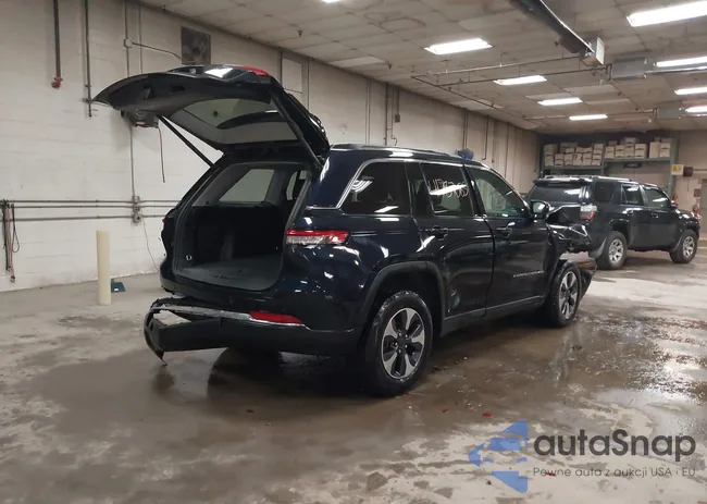 1C4RJYB65PC669703: 41787085