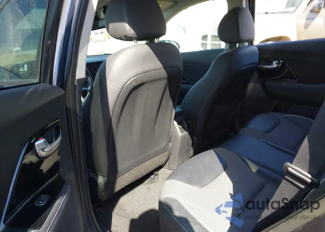 KNDCC3LG9N5115995: 41788200