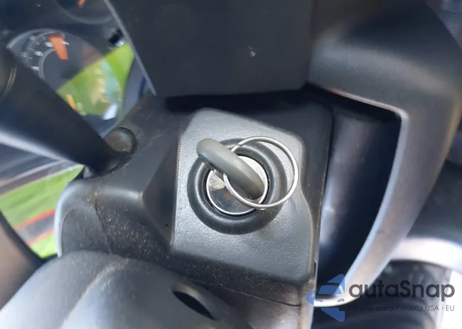 1C4NJPBA6GD726742: 41789371