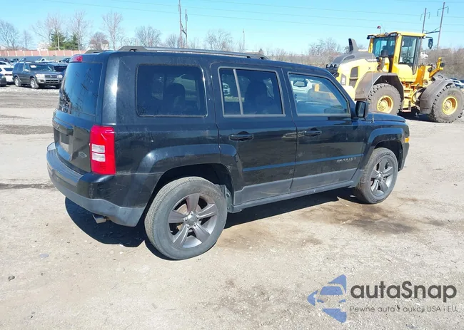 1C4NJPBA6GD726742: 41789371