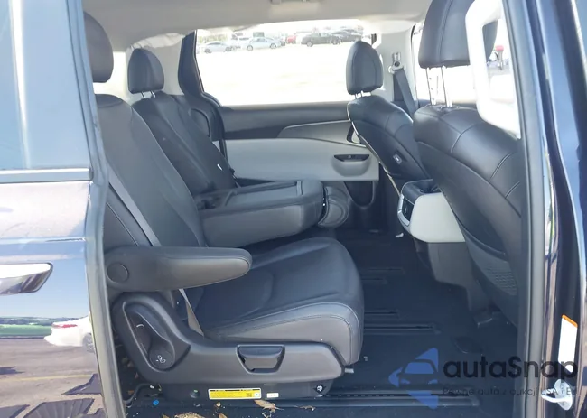 KNDNB4H33R6441640: 41789309