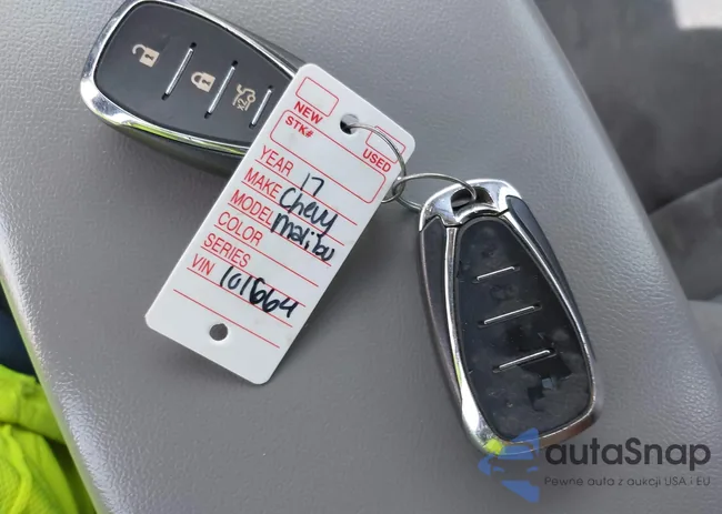 1G1ZB5ST6HF101664: 41790563