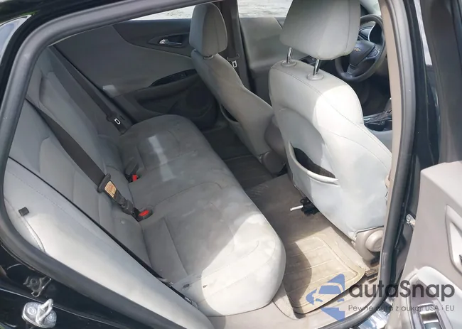 1G1ZB5ST6HF101664: 41790563