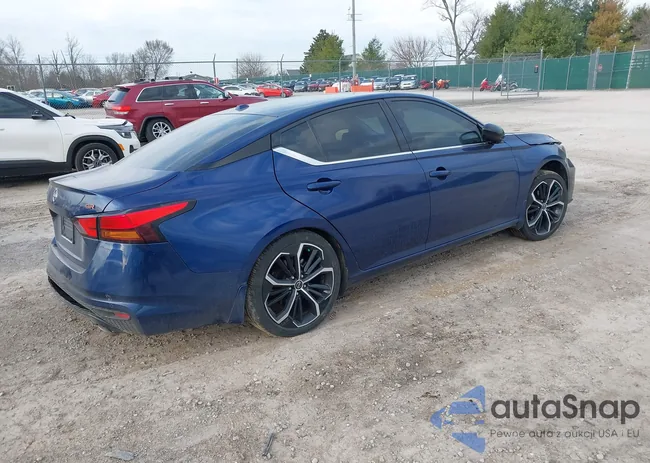 1N4BL4CVXRN315652: 41790778