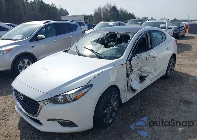 3MZBN1V30JM237117: 41790795