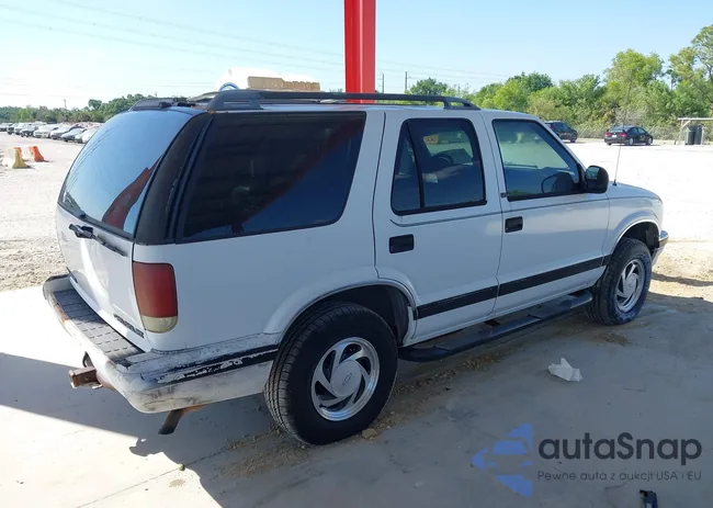 1GNDT13W2T2305420: 41790250