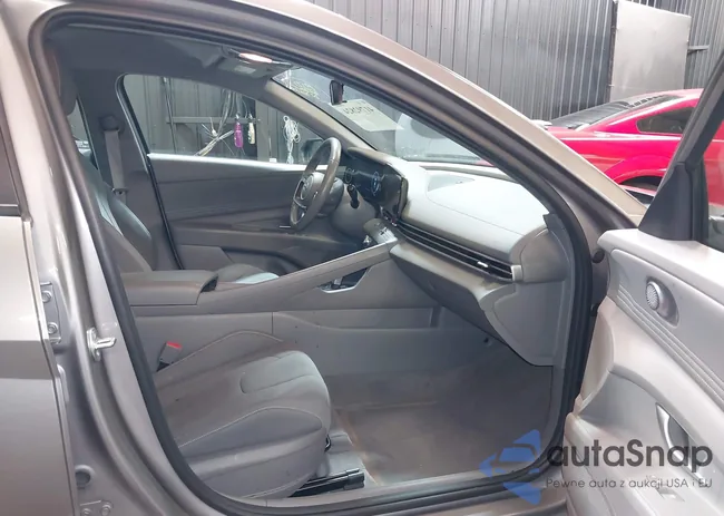 KMHLS4AG0PU566216: 41792824