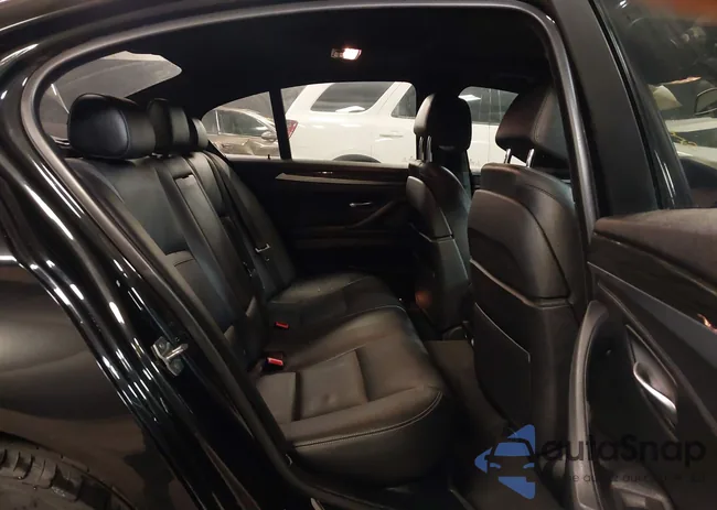 WBA5A7C57GG644256: 41792075