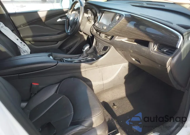 LRBFX2SA9JD009988: 41792162